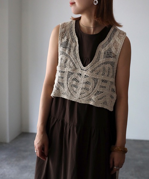 Riberry（リベリー）の「かぎ編みレースビスチェ（ベスト・レディース・アイボリー/オフホワイト・MEDIUM）」の13枚目の写真