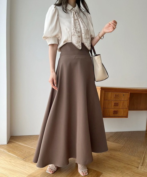 one after another NICE CLAUP(ワンアフターアナザーナイスクラップ)の「Lサイズ追加/バックレースアップフレアスカート【WEB限定商品】(スカート・レディース・ブラック/ベージュ/ブラウン・LARGE/MEDIUM/SMALL)」の8枚目の写真