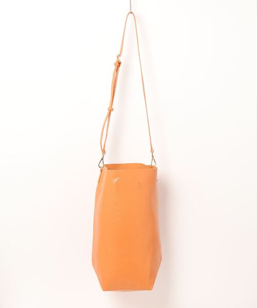 BEARDSLEY（ビアズリー）の「レザートート（トートバッグ・レディース・ブラック/アイボリー/オレンジ・FREE）」の17枚目の写真