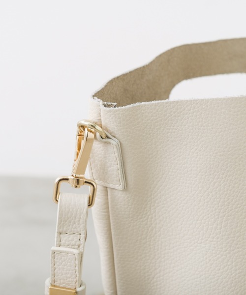 BEARDSLEY（ビアズリー）の「レザートート（トートバッグ・レディース・ブラック/アイボリー/オレンジ・FREE）」の13枚目の写真