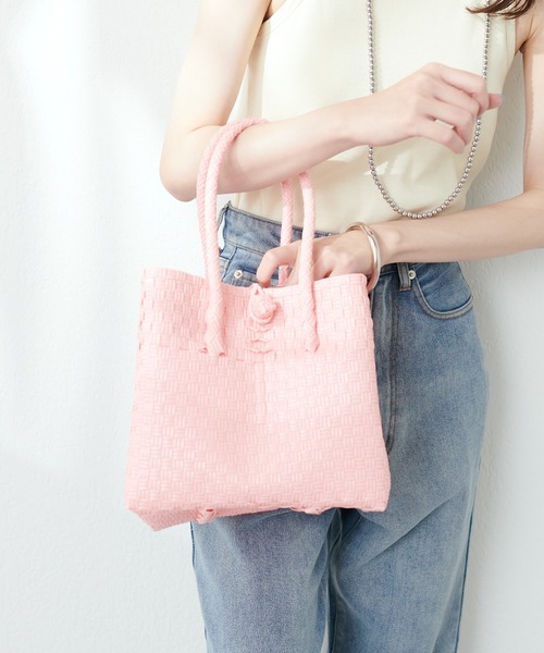 natural couture（ナチュラルクチュール）の「パサールバッグスクエアＳＳ（ショルダーバッグ・レディース・ピンク系その他/ピンク/イエロー/ライトグレー・FREE）」の3枚目の写真