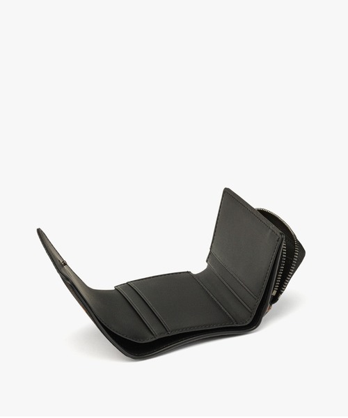 MCM(エムシーエム)の「三つ折りウォレット - マキシ ヴィセトス(財布・メンズ・ブラック・ONE SIZE)」の3枚目の写真