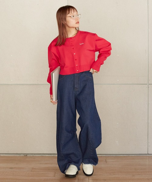 w closet(ダブルクローゼット)の「刺繍入りクルーネックカーディガン(カーディガン/ボレロ・レディース・オフホワイト/ブラック/ブルー/レッド・FREE)」の13枚目の写真