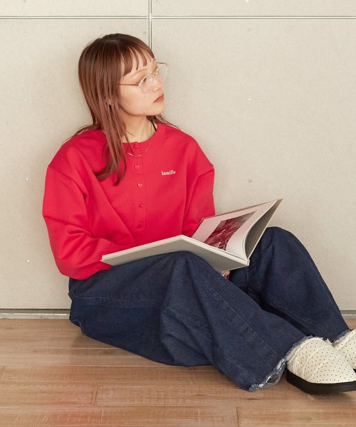 w closet(ダブルクローゼット)の「刺繍入りクルーネックカーディガン(カーディガン/ボレロ・レディース・オフホワイト/ブラック/ブルー/レッド・FREE)」の19枚目の写真