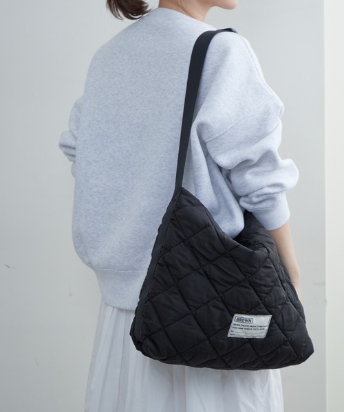 BROWN THEATRE PRODUCTS（ブラウンシアタープロダクツ）の「【BROWN THEATRE PRODUCTS別注】キルティングワンショルダーバッグ（ショルダーバッグ・レディース・アイボリー/ブラック/グレイッシュベージュ・FREE）」の21枚目の写真