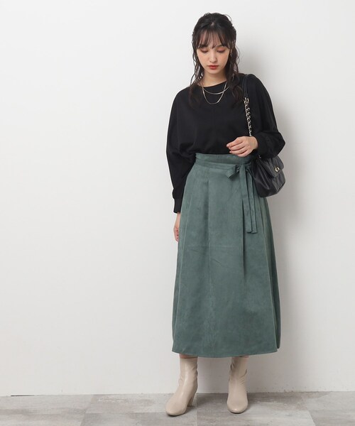 DRESKIP（ドレスキップ）の「◆【体型カバー】前後異素材切り替え ドルマントップス（Tシャツ/カットソー・レディース・グリーン系/ブラック/ライトグレー/ナチュラル・00）」の8枚目の写真