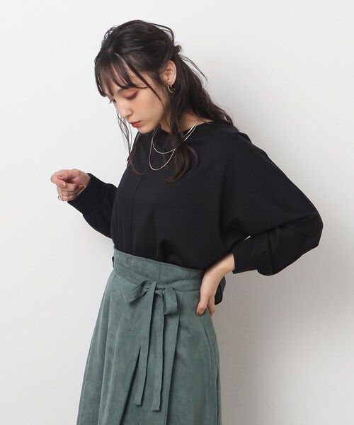 DRESKIP（ドレスキップ）の「◆【体型カバー】前後異素材切り替え ドルマントップス（Tシャツ/カットソー・レディース・グリーン系/ブラック/ライトグレー/ナチュラル・00）」の10枚目の写真