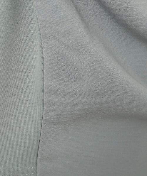 DRESKIP（ドレスキップ）の「◆【体型カバー】前後異素材切り替え ドルマントップス（Tシャツ/カットソー・レディース・グリーン系/ブラック/ライトグレー/ナチュラル・00）」の17枚目の写真