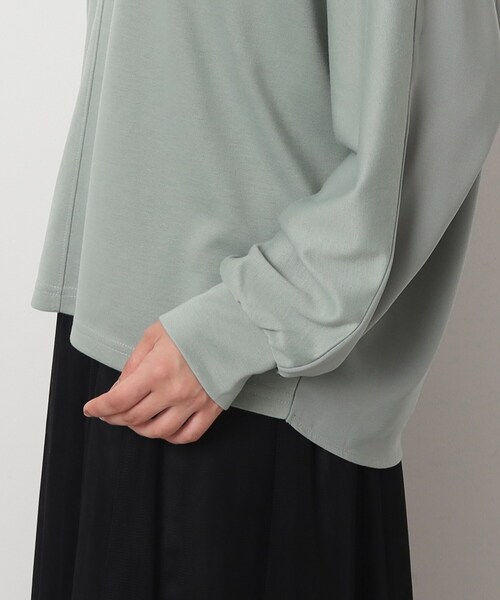 DRESKIP（ドレスキップ）の「◆【体型カバー】前後異素材切り替え ドルマントップス（Tシャツ/カットソー・レディース・グリーン系/ブラック/ライトグレー/ナチュラル・00）」の21枚目の写真