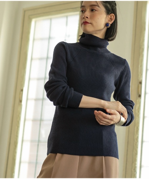 OPAQUE.CLIP（オペークドットクリップ）の「◆タートルネックリブニット【洗える】（ニット/セーター・レディース・ブラック/グレー/ベージュ/レッド系1/ダークグリーン/ブルー系その他/ブルー/ホワイト・02/03/04）」の9枚目の写真