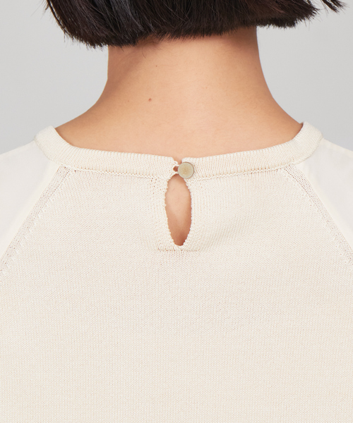 qualite（カリテ）の「フォルムスリーブコンビニット（ニット/セーター・レディース・キャメル/ブラック/アイボリー・フリー）」の15枚目の写真