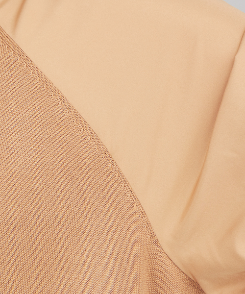 qualite（カリテ）の「フォルムスリーブコンビニット（ニット/セーター・レディース・キャメル/ブラック/アイボリー・フリー）」の19枚目の写真