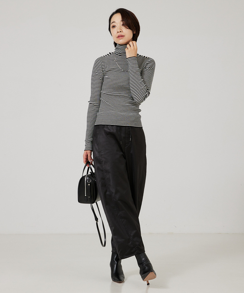 qualite（カリテ）の「シームレスタートルニット（ニット/セーター・レディース・オフホワイト/ブラウン/その他/ブルー・フリー）」の9枚目の写真