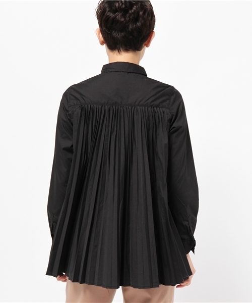 earth music&ecology(アースミュージックアンドエコロジー)の「バックプリーツシャツ(シャツ/ブラウス・レディース・ブラック/オフホワイト/グリーン系その他・FREE)」の6枚目の写真