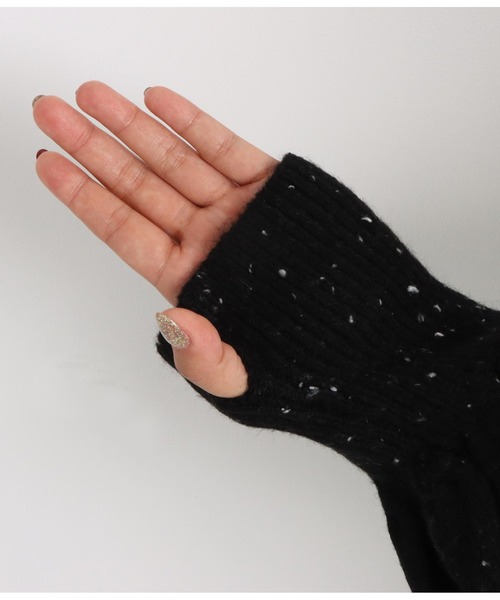 Settimissimo(セッティミッシモ)の「ハイネック ボタンデザイン ニットロングワンピース 長袖(ワンピース・レディース・オフホワイト/ブラック・M)」の22枚目の写真