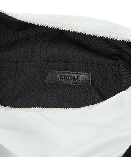 LAKOLE(ラコレ)の「サイドギャザーショルダーBAG / 991655(ショルダーバッグ・レディース・ホワイト/ブラック/シルバー/その他・FREE)」の18枚目の写真