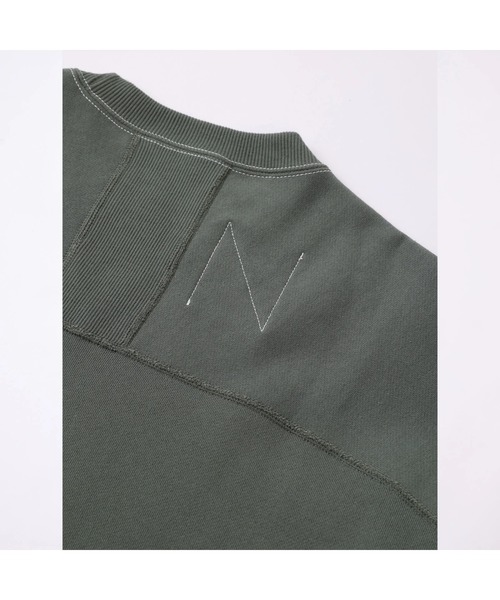 NEW BALANCE(ニューバランス)の「1000 スウェットクルー オーバーサイズフィット(スウェット・メンズ・グレー/ダークグレー・X-LARGE/MEDIUM/LARGE/SMALL)」の7枚目の写真