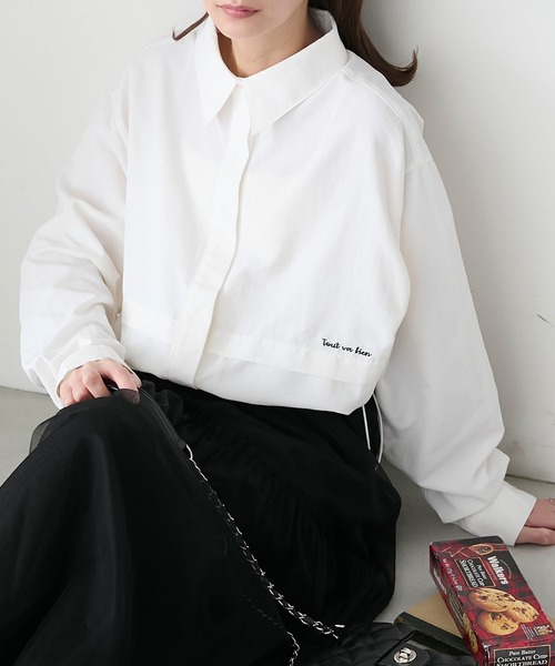 BONLECILL（ボンルシール）の「配色ロゴ刺繍入りドロストナイロンシャツ（シャツ/ブラウス・レディース・ピンク/グリーン/アイボリー/チャコールグレー・FREE）」の9枚目の写真