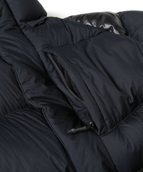 ALLIED FEATHER+DOWN（アライドフェザーダウン）の「【ALLIED FEATHER&DOWN / アライド フェザー&ダウン】 UL  Bulky Down Jacket（ダウンジャケット/コート・メンズ・ブラック/ホワイト・SMALL/MEDIUM/LARGE）」の17枚目の写真