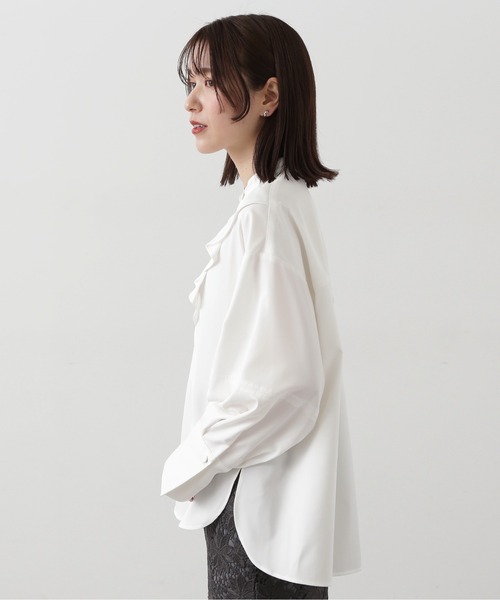 N.（N. Natural Beauty Basic）（エヌエヌナチュラルビューティーベーシック）の「◆タックラッフルバンドカラーシャツ（シャツ/ブラウス・レディース・イエロー/オフホワイト/グレー・MEDIUM）」の13枚目の写真