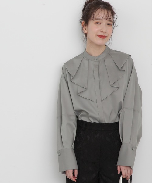 N.（N. Natural Beauty Basic）（エヌエヌナチュラルビューティーベーシック）の「◆タックラッフルバンドカラーシャツ（シャツ/ブラウス・レディース・イエロー/オフホワイト/グレー・MEDIUM）」の19枚目の写真