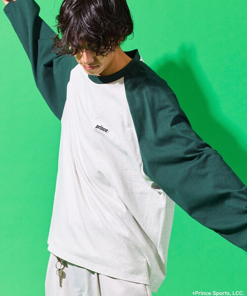 FREAK'S STORE(フリークスストア)の「prince/プリンス prince ワンポイントロゴ ラグラン切り替えロングスリーブTシャツ/ロンT/9分袖(Tシャツ/カットソー・メンズ・チャコールグレー/オフホワイト/ブラック/ホワイト・LARGE/MEDIUM)」の9枚目の写真
