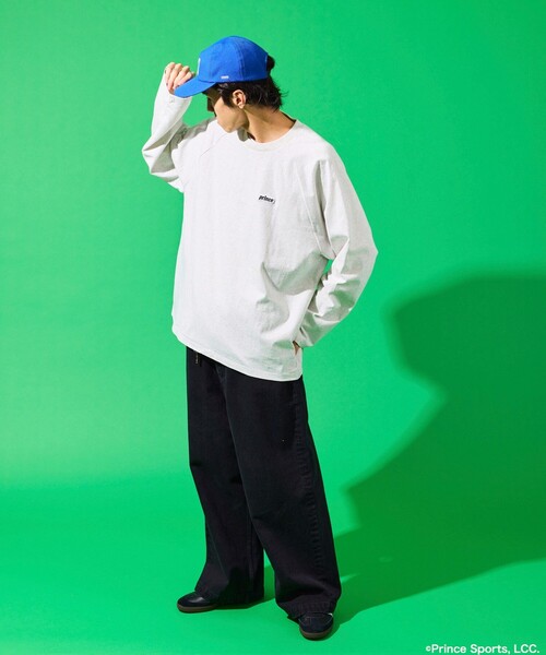 FREAK'S STORE(フリークスストア)の「prince/プリンス prince ワンポイントロゴ ラグラン切り替えロングスリーブTシャツ/ロンT/9分袖(Tシャツ/カットソー・メンズ・チャコールグレー/オフホワイト/ブラック/ホワイト・LARGE/MEDIUM)」の11枚目の写真