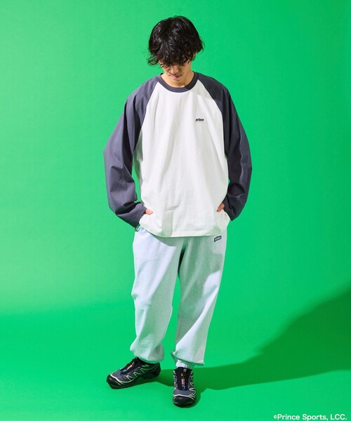FREAK'S STORE(フリークスストア)の「prince/プリンス prince ワンポイントロゴ ラグラン切り替えロングスリーブTシャツ/ロンT/9分袖(Tシャツ/カットソー・メンズ・チャコールグレー/オフホワイト/ブラック/ホワイト・LARGE/MEDIUM)」の6枚目の写真