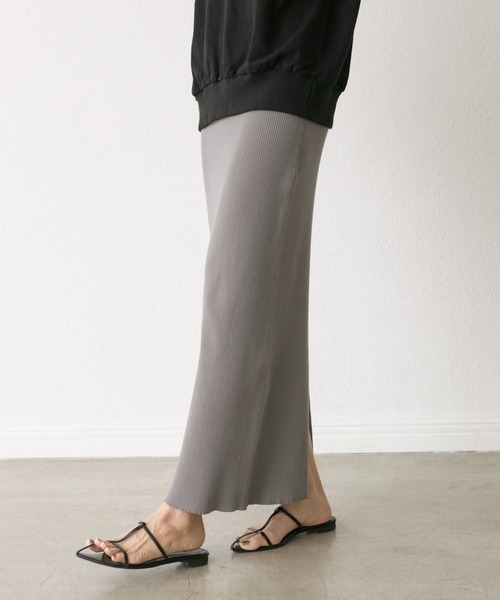 RIVE DROITE(リヴドロワ)の「ポインテッドフラットミュール(サンダル・レディース・ブラック・23.5/24.5)」の11枚目の写真