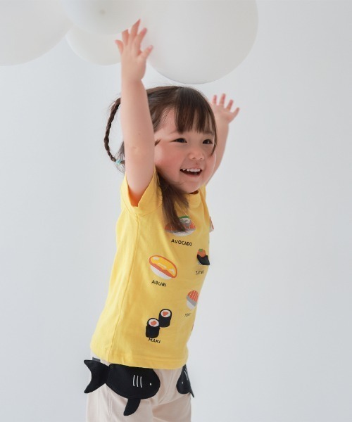 CHEEK ROOM（チークルーム）の「CHEEK ROOM/チークルーム サーモンまつりTシャツ（Tシャツ/カットソー・キッズ・アイボリー/イエロー/ピンク・80ｃｍ/90cm/100cm/110cm/120cm/130cm）」の7枚目の写真