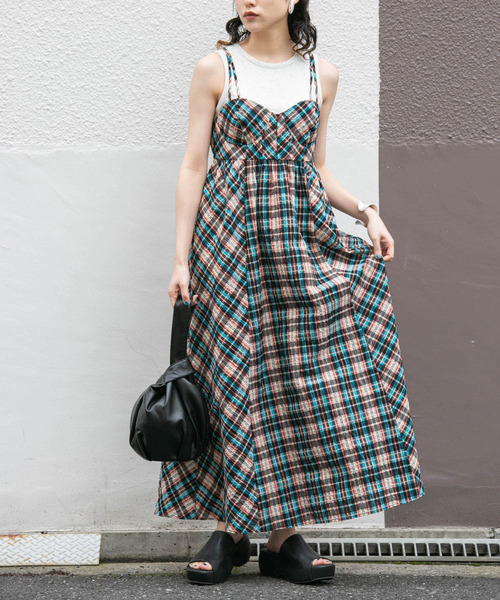 KBF(ケイビーエフ)の「スイッチングマキシキャミワンピース(ワンピース・レディース・グリーン系その他/ブラック/オレンジ系その他・ONE)」の17枚目の写真