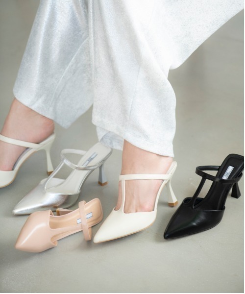 R&E（アールアンドイー）の「【24SS新作】【R&E】Tストラップカットミュールパンプス（パンプス・レディース・シルバー/アイボリー/ブラック/ピンクベージュ・22.5cm/23cm/23.5cm/24cm/24.5cm/22cm）」の2枚目の写真