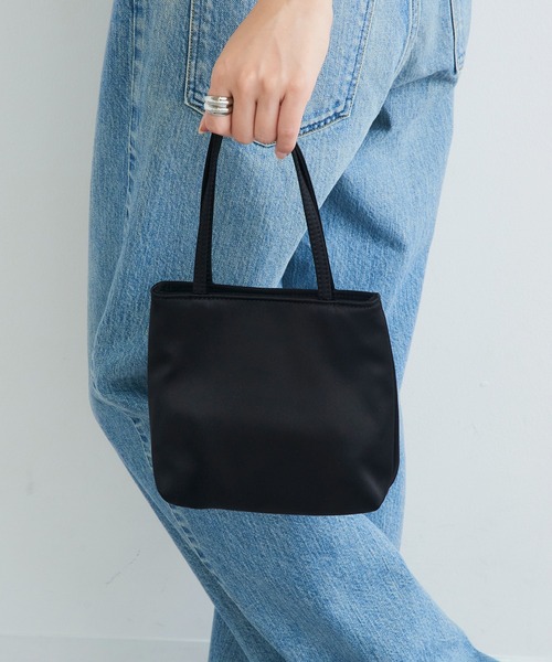 hai（ハイ）の「【hai】Little Silk/Velvet Bag（ハンドバッグ）」 - WEAR