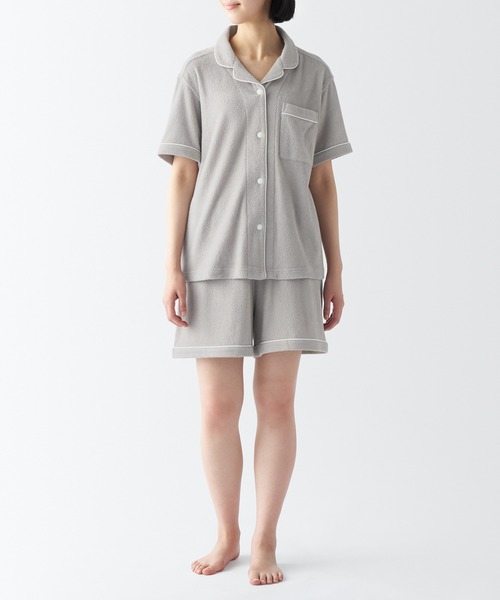 無印良品（ムジルシリョウヒン）の「婦人　着るタオル　両面パイル　半袖パジャマ（ルームウェア/パジャマ・レディース・ライトグレー/スモークピンク/ネイビー系/ホワイト・XS/XL/L/M/S）」の2枚目の写真