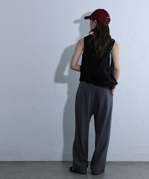 COLONY 2139（コロニートゥーワンスリーナイン）の「Wジップリブニットベスト（ベスト・レディース・ブラック/オフホワイト・FREE）」の20枚目の写真