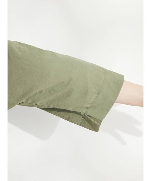 CRAFT STANDARD BOUTIQUE(クラフトスタンダードブティック)の「BIGポケットナイロンブラウス(シャツ/ブラウス・レディース・カーキ/オフホワイト/チャコールグレー・FREE)」の14枚目の写真