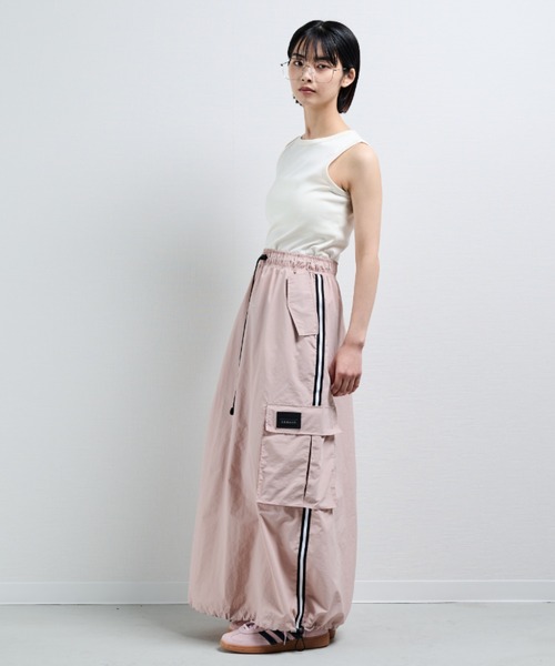 MERLOT（メルロー）の「ナイロンドロストラインスカート（スカート・レディース・ホワイト/ピンク・FREE）」の10枚目の写真