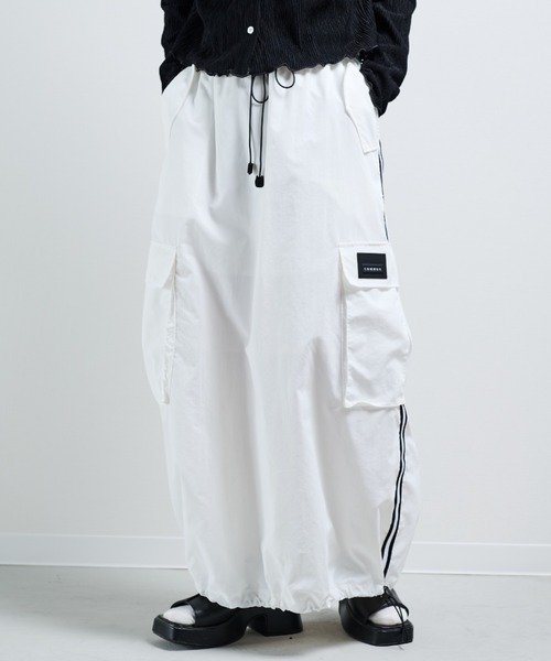 MERLOT（メルロー）の「ナイロンドロストラインスカート（スカート・レディース・ホワイト/ピンク・FREE）」の8枚目の写真