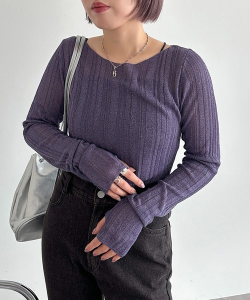 apres jour mignon（アプレジュールミニョン）の「フィンガーホール付きラメシアーニット【ZOZOTOWN限定アイテム】（ニット/セーター・レディース・グレー/ブラック/イエロー/パープル・X-LARGE/フリー）」の4枚目の写真