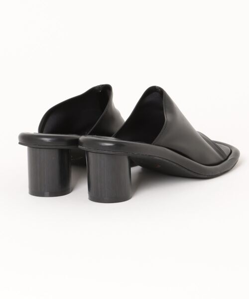 PUAL CE CIN（ピュアルセシン）の「チャンキーヒールトングサンダル（その他シューズ・レディース・ブラック・MEDIUM/LARGE）」の2枚目の写真