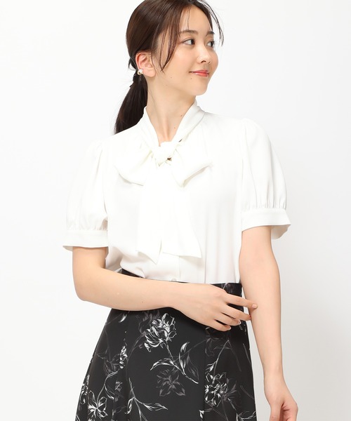 MISCH MASCH(ミッシュマッシュ)の「■2024春夏新作■ボウタイ半袖ブラウス/MM428105(シャツ/ブラウス・レディース・ブラック/ホワイト/ベージュ/ライトブルー・フリ-)」の8枚目の写真