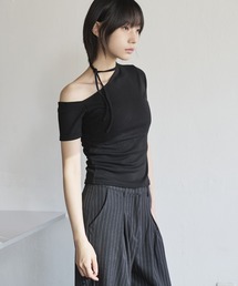 [UNE ORIGINAL]ワンオフショルダーチョーカーリボンTシャツカットソー
