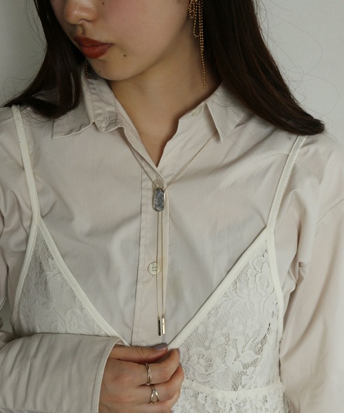 colleca la（コレカラ）の「スリムチェーンループタイ（ネックレス・レディース・ゴールド/シルバー・FREE）」の9枚目の写真