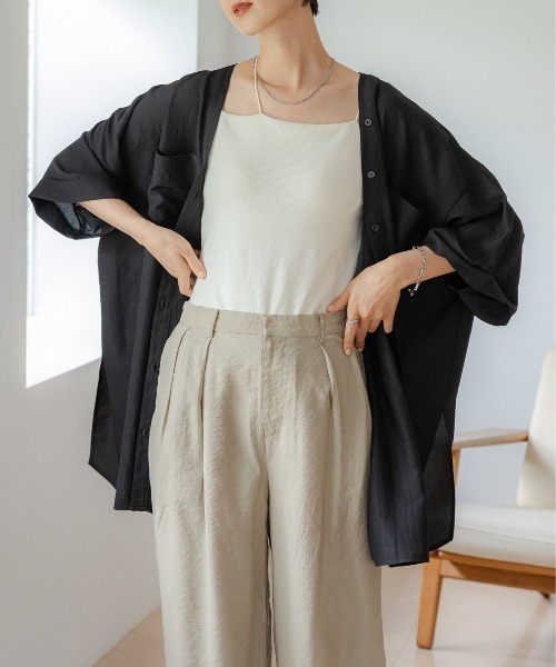 LEPSIM（レプシィム）の「Vネックワイドシャツチュニックワンピース　127477（ワンピース・レディース・グレイッシュベージュ/オフホワイト/ブラック/ピンク・FREE）」の3枚目の写真