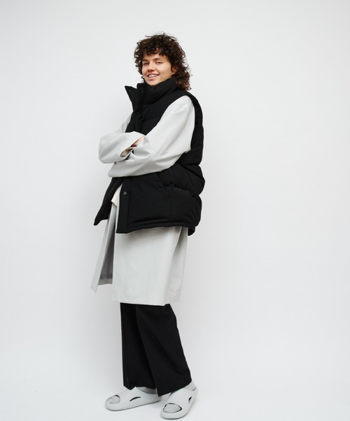 DIGAWEL（ディガウェル）の「In tuck Pants（スラックス・メンズ・チャコール・2）」の2枚目の写真