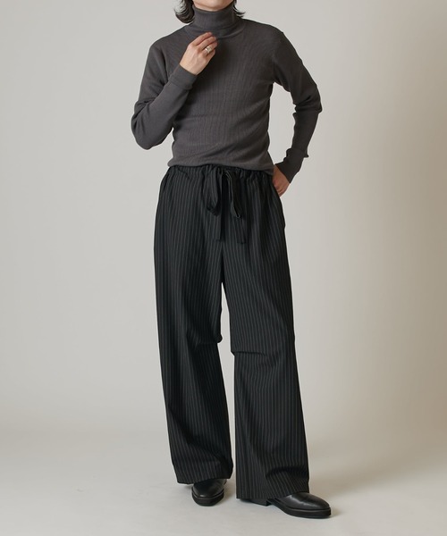 Lui's（ルイス）の「スリムタートルニット（ニット/セーター・メンズ・チャコールグレー/ブラック/ネイビー/ホワイト・S/M）」の11枚目の写真