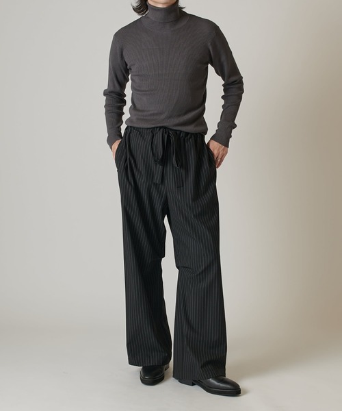 Lui's（ルイス）の「スリムタートルニット（ニット/セーター・メンズ・チャコールグレー/ブラック/ネイビー/ホワイト・S/M）」の12枚目の写真