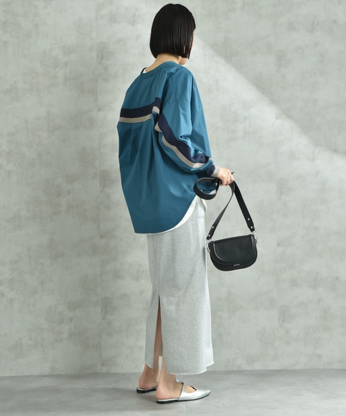 INTERPLANET（インタープラネット）の「ノーカラーバックヨーク切替シャツ（シャツ/ブラウス・レディース・オフホワイト/ブルー/アイボリー・FREE）」の16枚目の写真