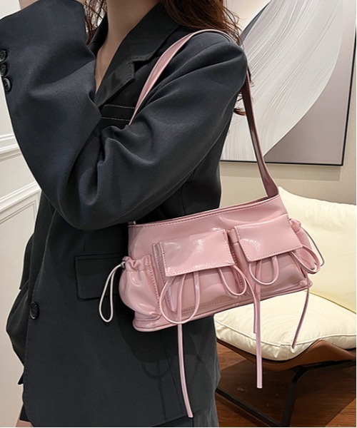 gossip!ロサンゼルス(ゴシップロサンゼルス)の「Y2K リボン 4ポケットワンショルダーBAG(ショルダーバッグ・レディース・ピンク/オフホワイト/シルバー/ブラック/ワイン・FREE)」の19枚目の写真
