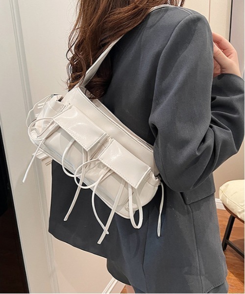 gossip!ロサンゼルス(ゴシップロサンゼルス)の「Y2K リボン 4ポケットワンショルダーBAG(ショルダーバッグ・レディース・ピンク/オフホワイト/シルバー/ブラック/ワイン・FREE)」の18枚目の写真